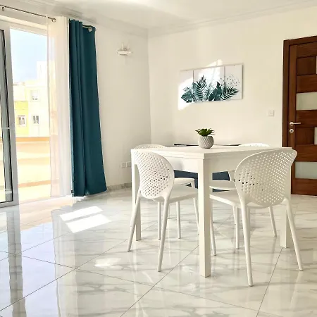 With Patio Overlooking Piazza * Gzira