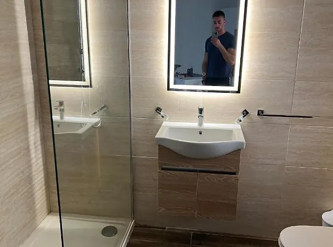 With Patio Overlooking Piazza * Gzira